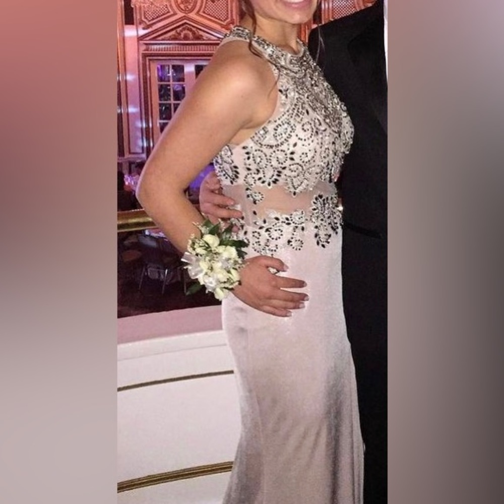 Prom Dress - Picture 3 of 4